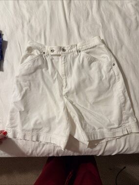 VINTAGE Liz Claiborne White High-Rise Shorts